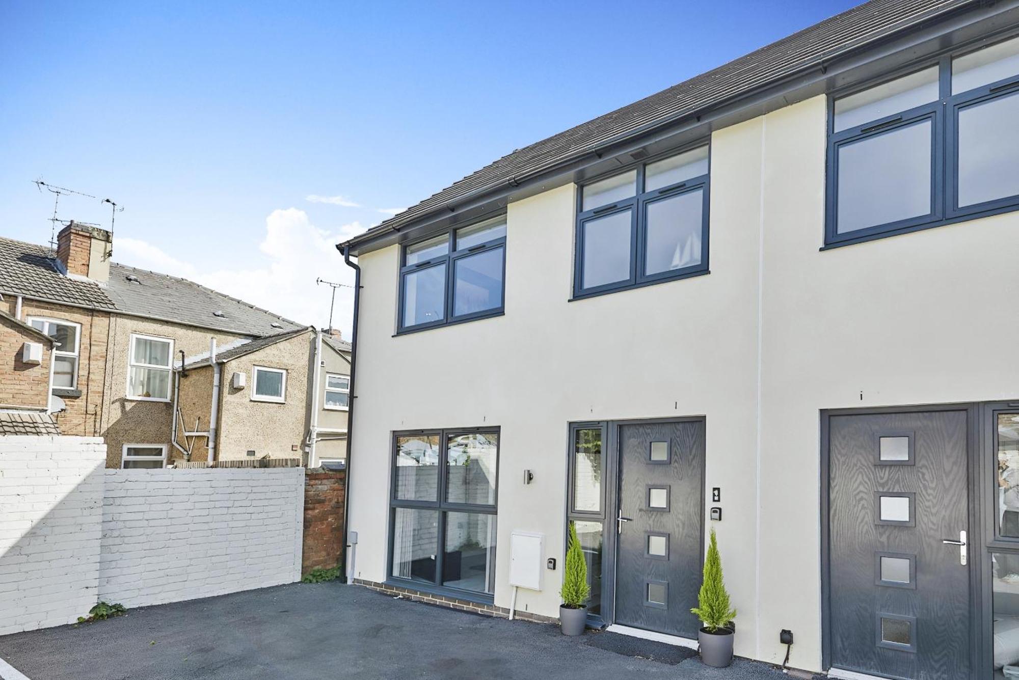 Modern Home In Derby City Centre - Free Gated Parking Eksteriør billede